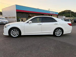 CROWN sedan hybrid