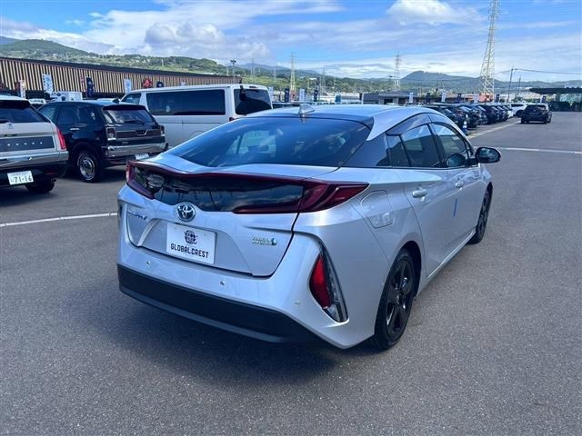 PRIUS PHV