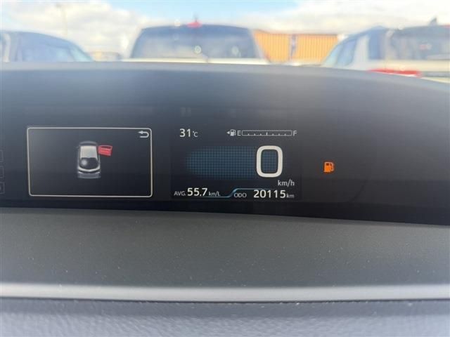 PRIUS PHV