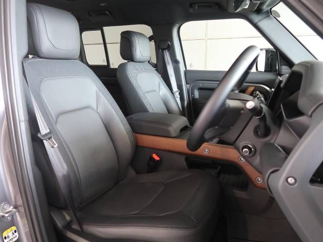 ROVER DEFENDER