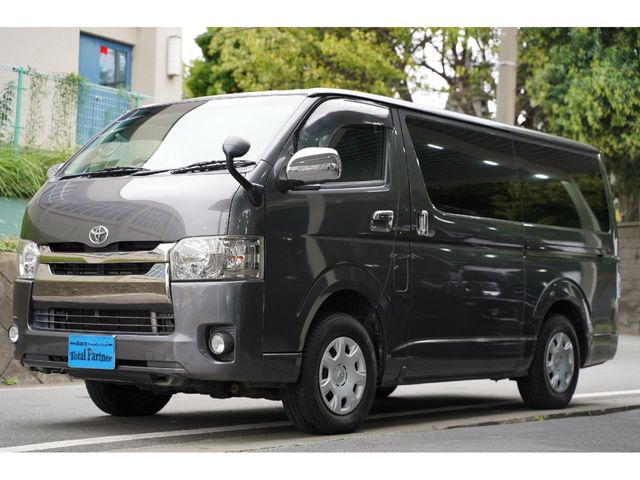 HIACE van 4WD