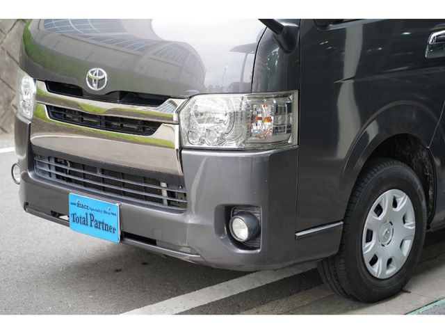 HIACE van 4WD