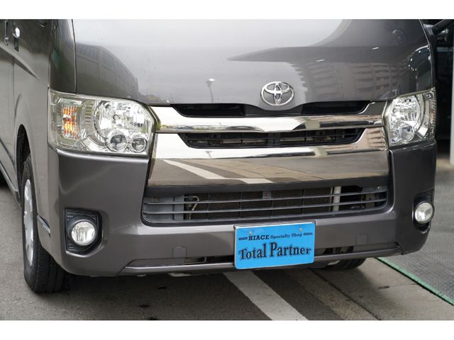 HIACE van 4WD