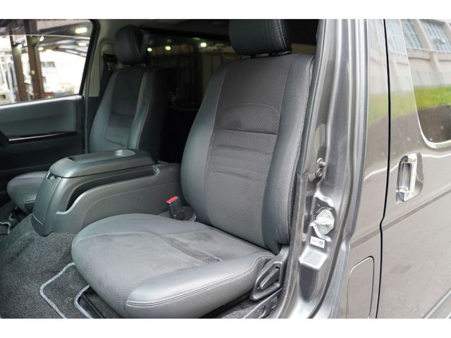 HIACE van 4WD