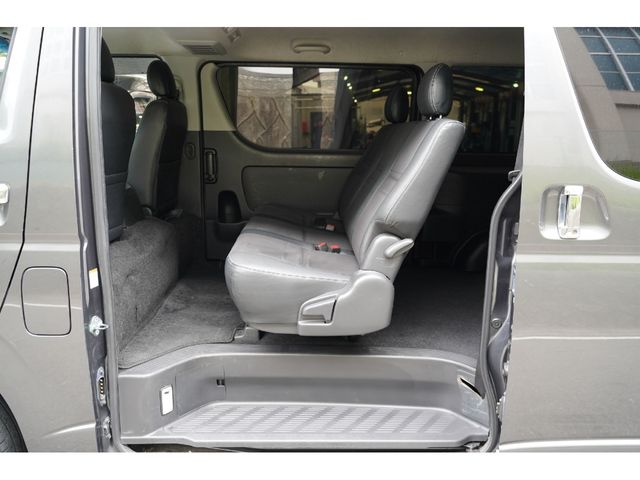 HIACE van 4WD