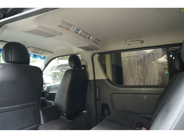 HIACE van 4WD