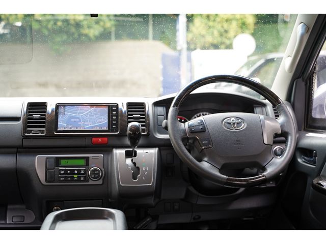 HIACE van 4WD