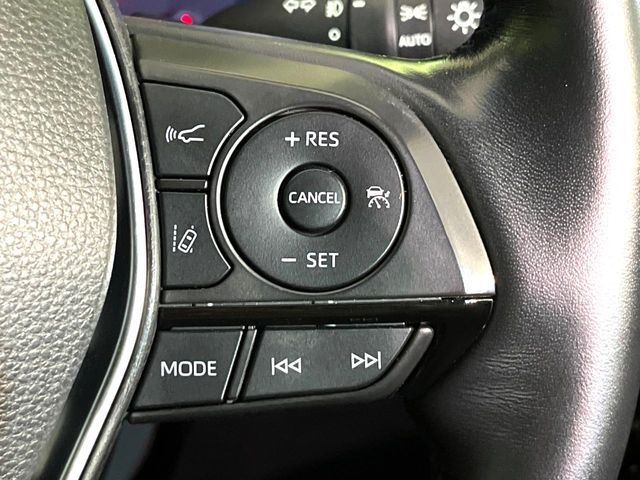 CROWN sedan hybrid