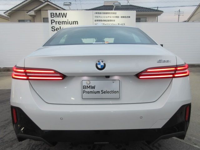 BMW 5 Series sedan