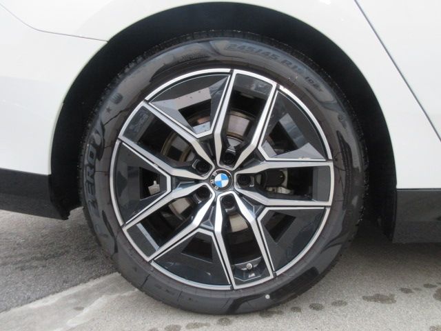 BMW 5 Series sedan