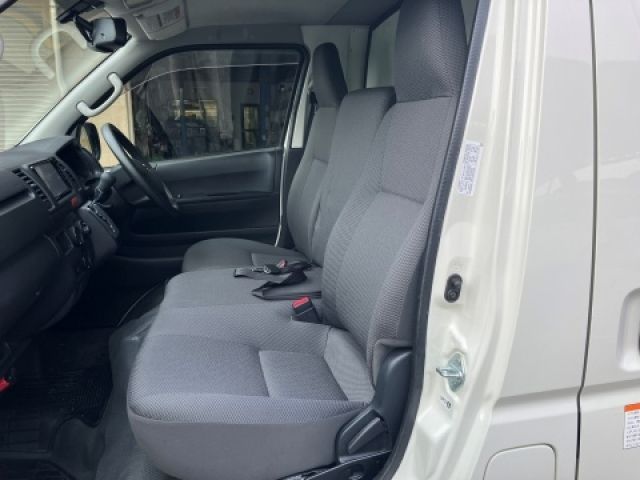 HIACE van 4WD