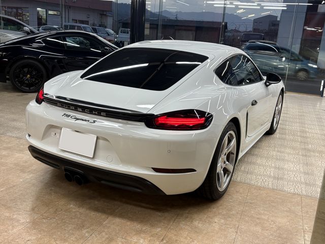 PORSCHE 718CAYMAN S
