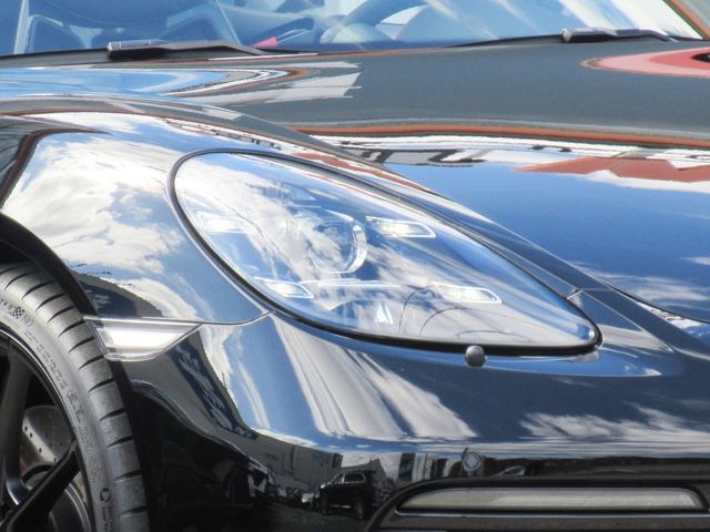 PORSCHE 718BOXSTER