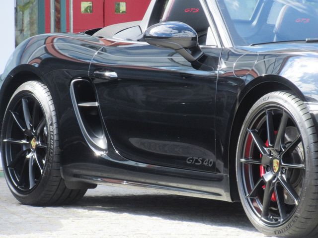 PORSCHE 718BOXSTER