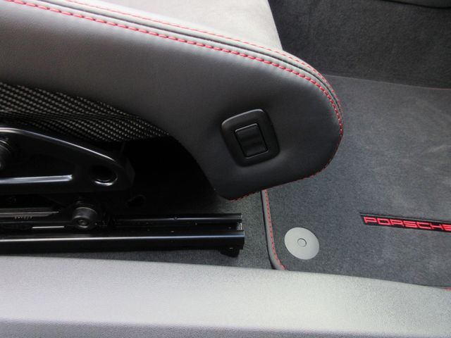 PORSCHE 718BOXSTER
