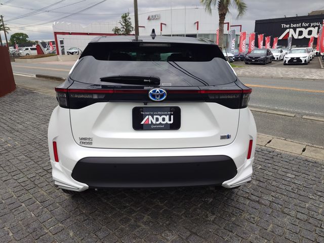 YARIS CROSS HYBRID