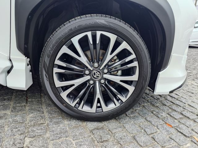 YARIS CROSS HYBRID
