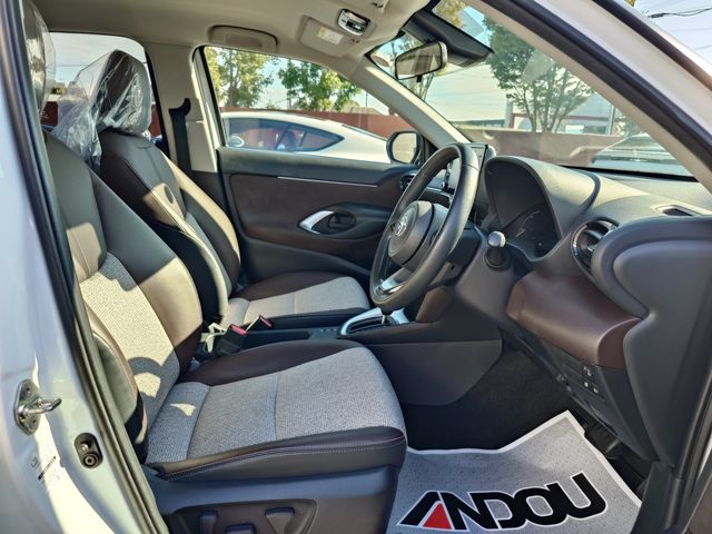 YARIS CROSS HYBRID