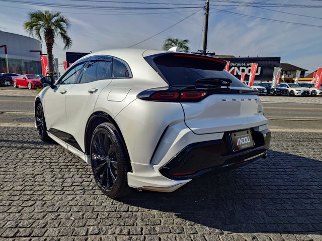 CROWN SPORT