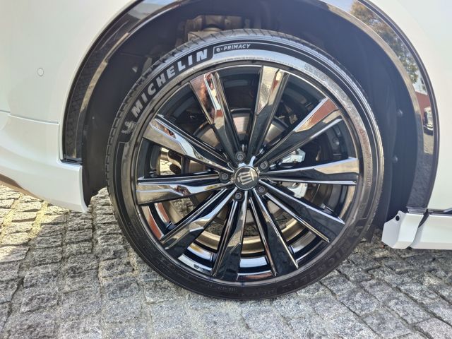 CROWN SPORT