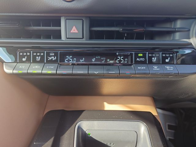 CROWN SPORT