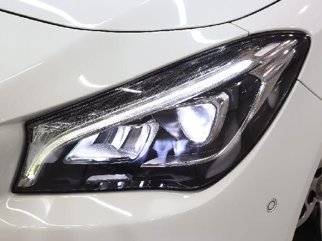 MERCEDES BENZ CLA class
