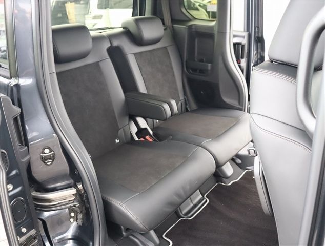 N-BOX CUSTOM