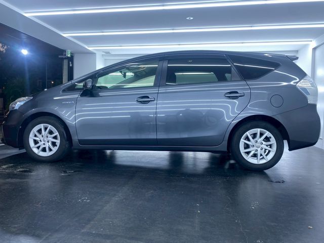 PRIUS Alpha