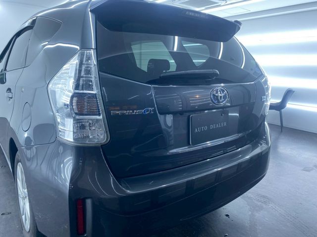 PRIUS Alpha
