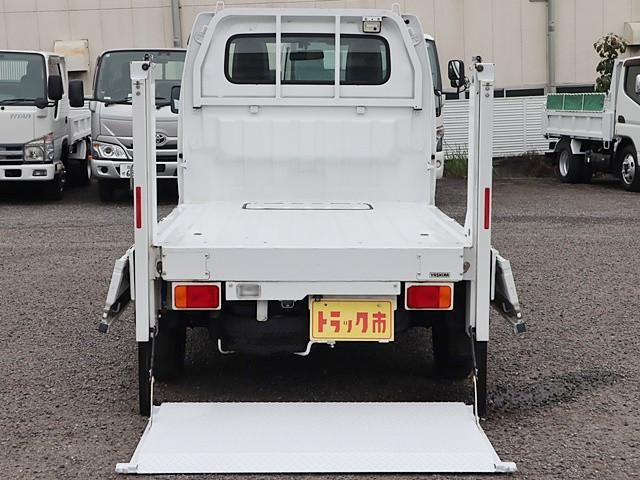 CARRY truck