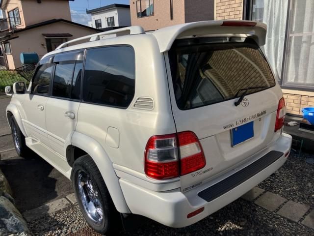 LANDCRUISER van