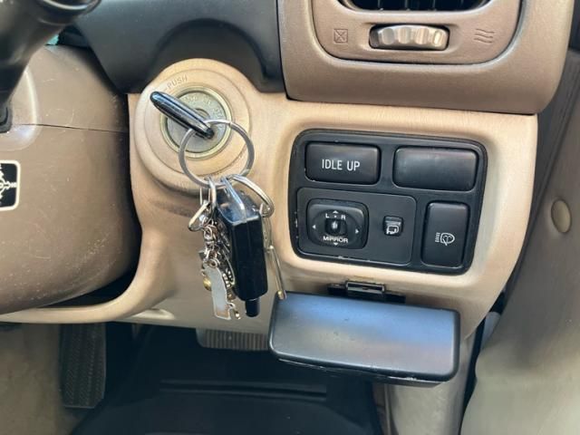 LANDCRUISER van