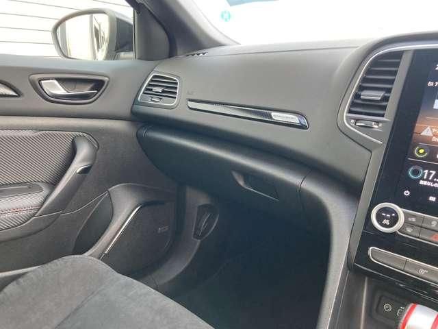 RENAULT MEGANE hatchback