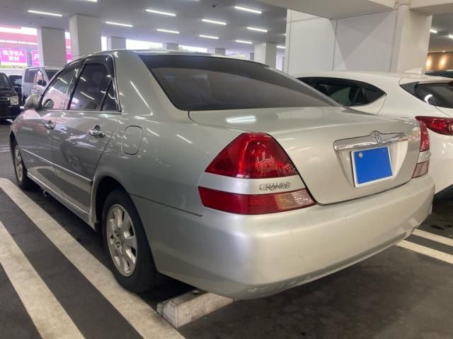 MARK2 sedan