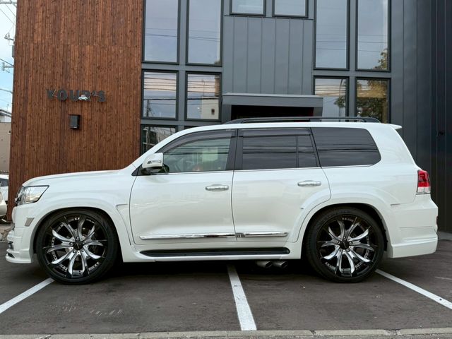 LANDCRUISER wagon