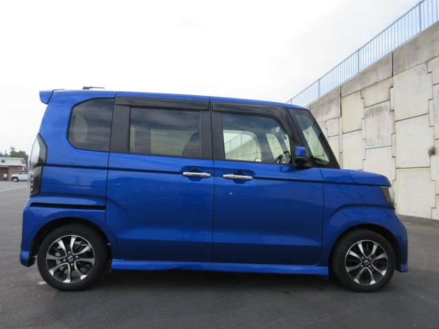 N-BOX CUSTOM