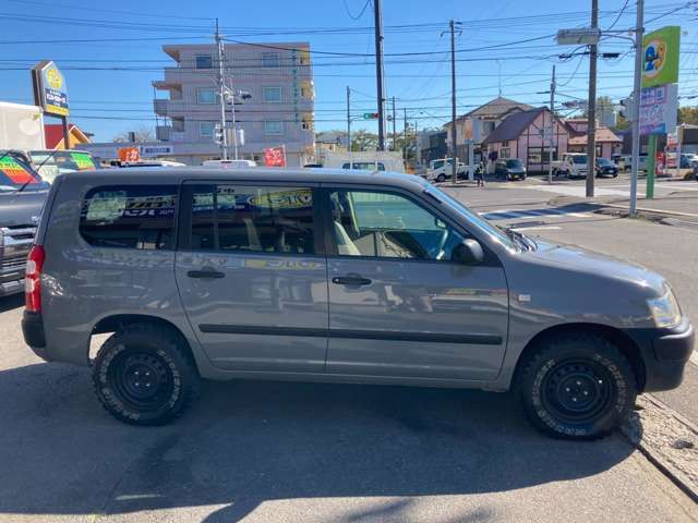 SUCCEED van 4WD