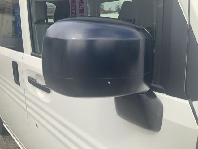 N-VAN