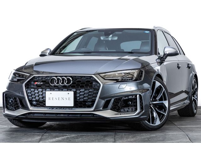 AUDI RS4 AVANT
