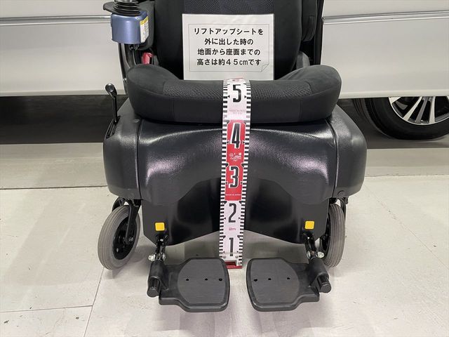 ESTIMA HYBRID 4WD