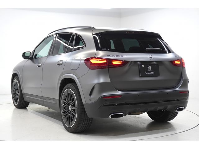 MERCEDES BENZ GLA class