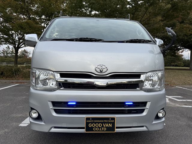 HIACE van 4WD