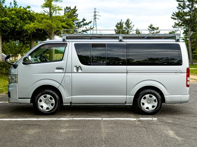 HIACE van 4WD