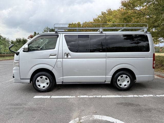 HIACE van 4WD