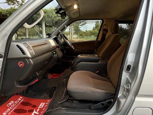 HIACE van 4WD