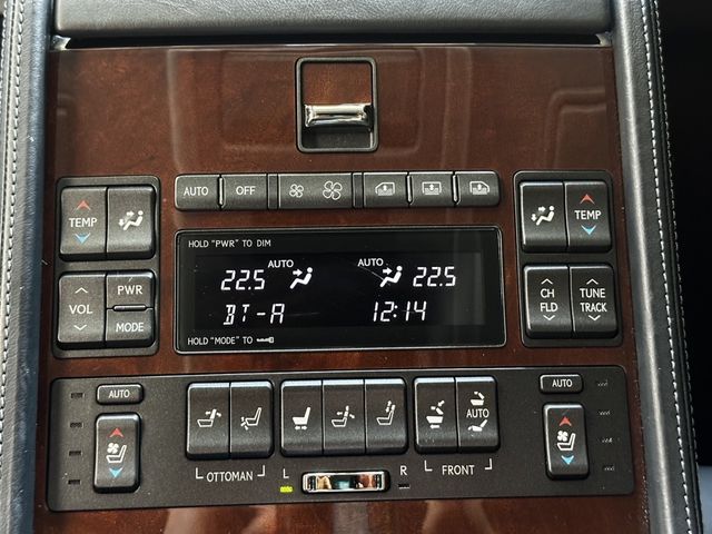LEXUS LS600hL