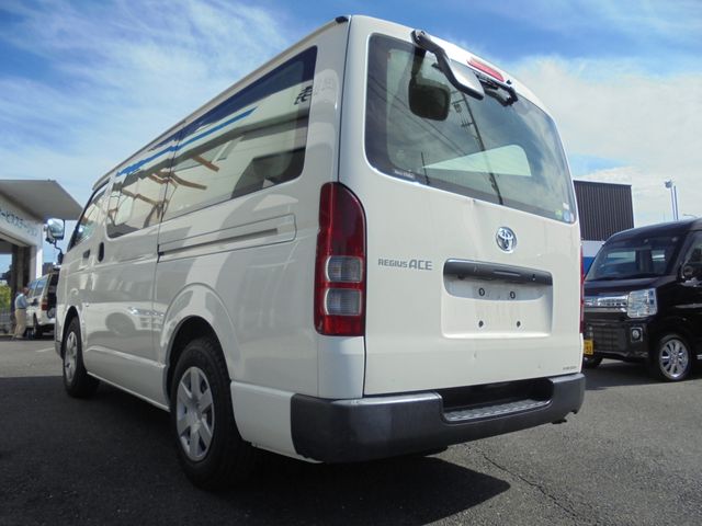 REGIUSACE van 1.2t 2WD