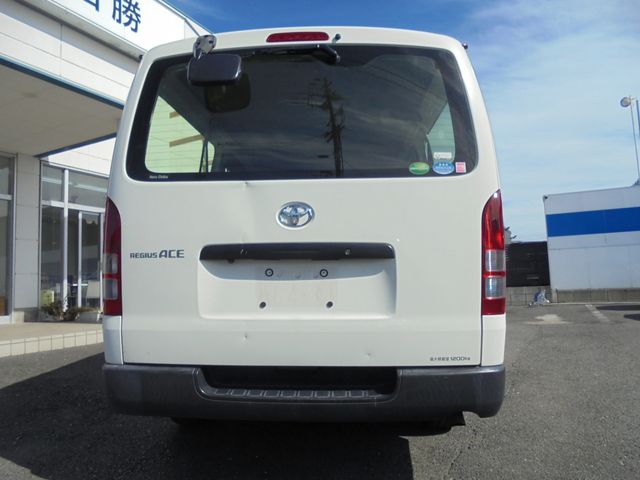 REGIUSACE van 1.2t 2WD