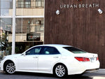 CROWN sedan hybrid