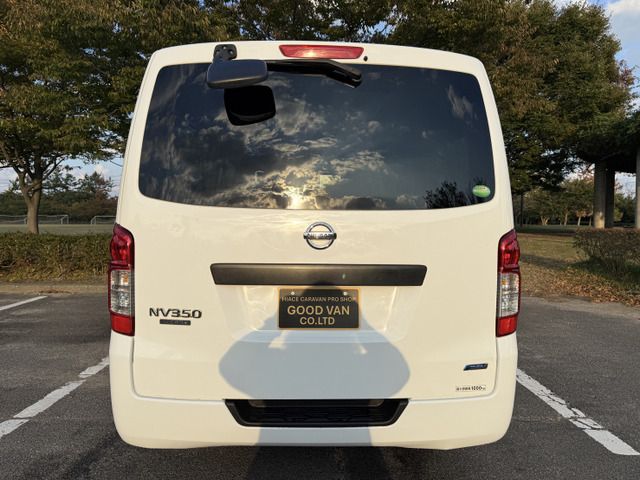 NV350 CARAVAN 4WD